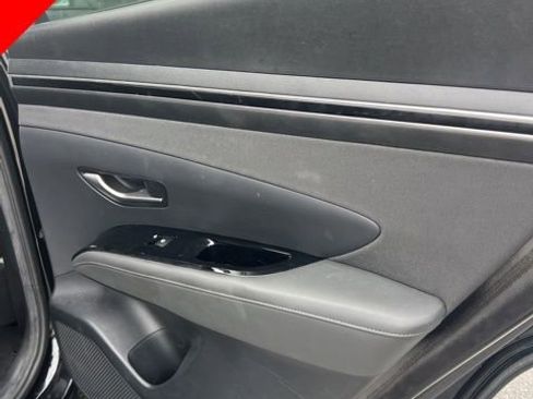 Used 2022 Hyundai Tucson SEL w/ Convenience + Premium Package image 4