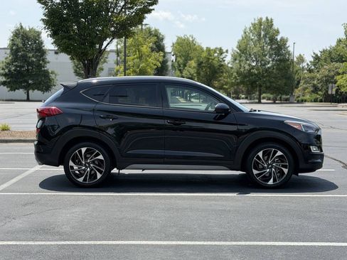 Used 2019 Hyundai Tucson Sport FWD image 11