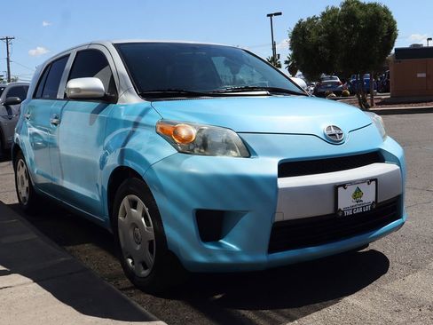 Used 2014 Scion xD image 18