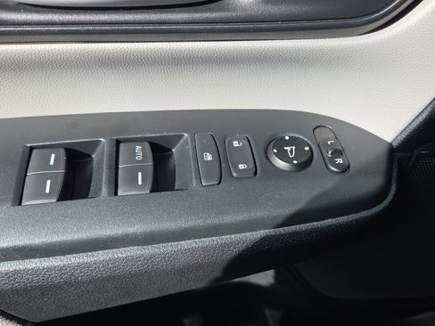 Certified 2019 Honda CR-V LX image 33