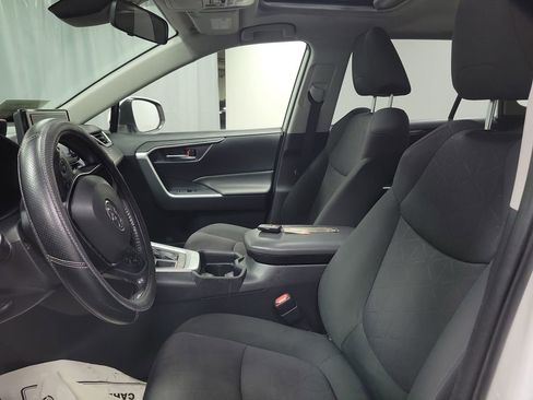 Used 2019 Toyota RAV4 XLE image 12