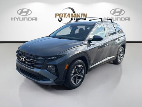 Used 2025 Hyundai Tucson SEL FWD image 1