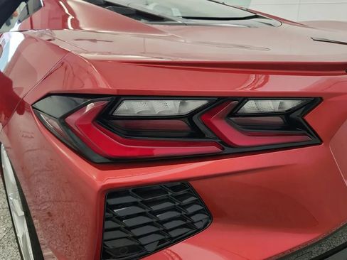 Used 2025 Chevrolet Corvette Stingray Coupe w/ 1LT image 33