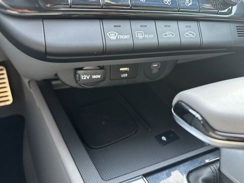 Used 2025 Hyundai Elantra Sport image 15