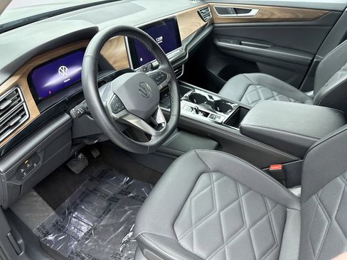 Used 2024 Volkswagen Atlas SE image 10