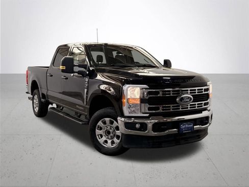 Used 2024 Ford F250 XLT w/ FX4 Off-Road Package image 7