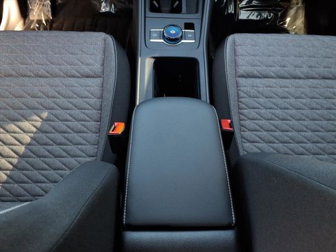 Certified 2025 Volkswagen Tiguan S image 24