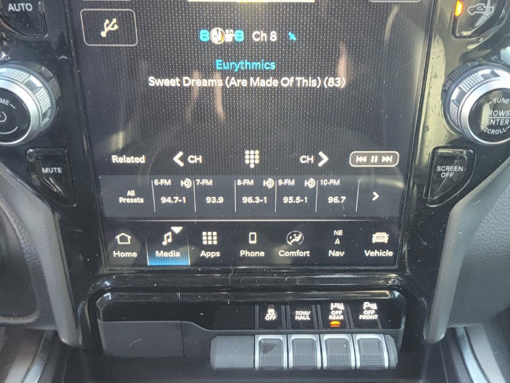 Used 2023 RAM 1500 Laramie AWD/4WD image 25