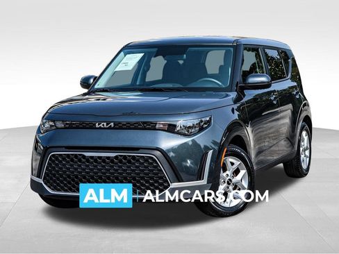 Used 2025 Kia Soul LX w/ LX Technology Package FWD image 1