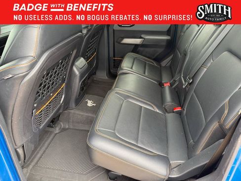 Used 2022 Ford Bronco Badlands w/ Sasquatch Package AWD/4WD image 16