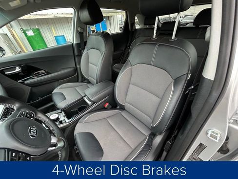 Used 2020 Kia Niro EX w/ Cold Weather Package image 28
