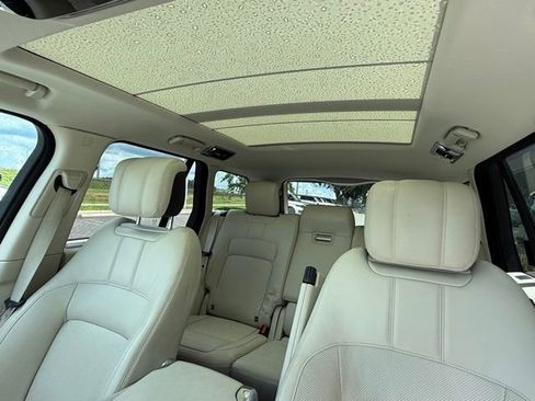 Used 2021 Land Rover Range Rover P525 Westminster Edition AWD/4WD image 8