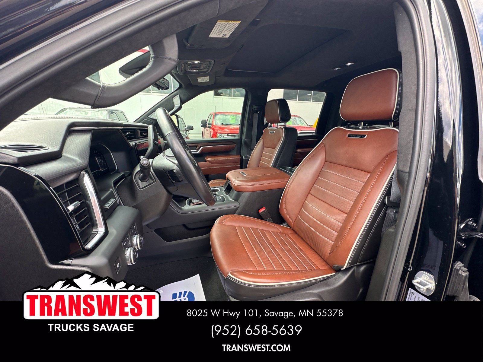 Used 2024 GMC Sierra 3500 Denali Ultimate AWD/4WD image 9