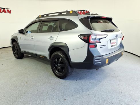 Used 2022 Subaru Outback Wilderness image 4