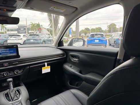 New 2026 Honda HR-V EX-L image 17