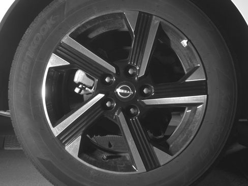 Used 2025 Nissan Sentra SV image 15