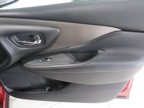 Used 2019 Nissan Murano SV w/ Premium Package FWD image 25