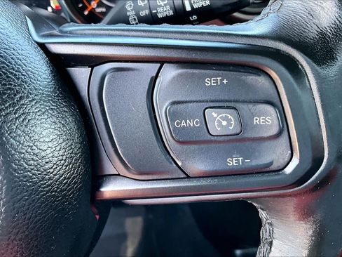 Used 2022 Jeep Wrangler Unlimited Sport AWD/4WD image 21