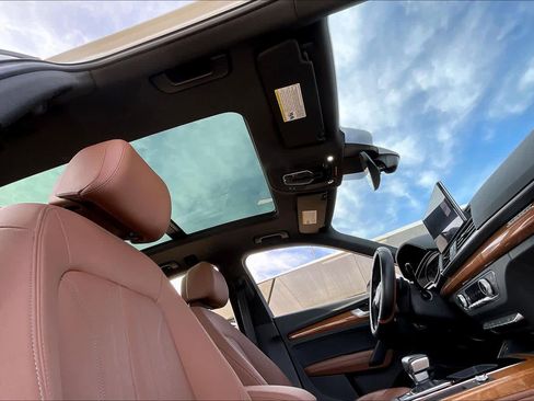 Used 2022 Audi Q5 2.0T Premium Plus w/ Premium Plus Package image 14