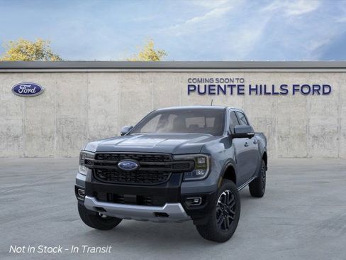 Used 2025 Ford Ranger Lariat w/ FX4 Off-Road Package image 2