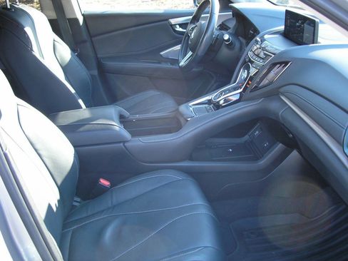 Used 2022 Acura RDX SH AWD w/Tech 4dr SUV w/Techno image 8