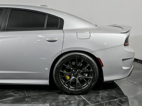 Used 2019 Dodge Charger SRT Hellcat w/ Harman/Kardon Audio Group image 8