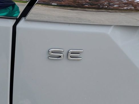 Certified 2024 Volkswagen Atlas SE w/ Panoramic Sunroof Package FWD image 7
