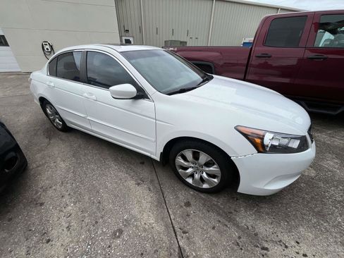 Used 2009 Honda Accord EX-L image 2