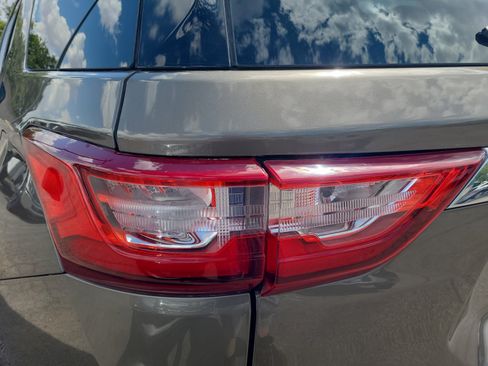 Used 2020 Chevrolet Traverse Premier AWD/4WD image 26