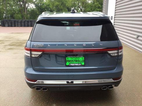 New 2026 Lincoln Aviator Reserve w/ Illumination Package AWD/4WD image 4