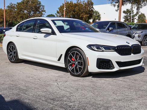 Used 2023 BMW 540i 540i w/ M Sport Package image 2