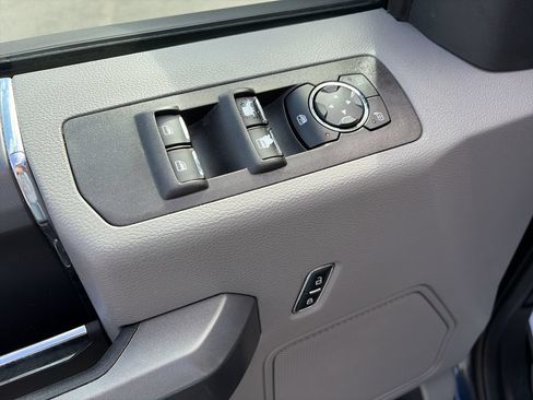 Used 2017 Ford F150 XLT w/ Equipment Group 302A Luxury RWD image 19