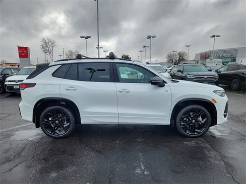 New 2026 Volkswagen Tiguan SE R-Line image 2