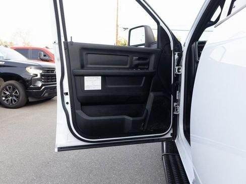 Used 2024 RAM 3500 Tradesman w/ Safety Group image 18