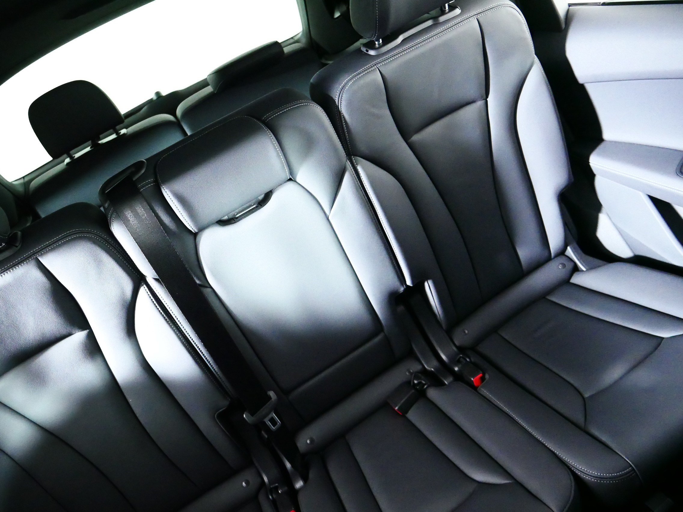 Certified 2025 Audi Q7 3.0T Premium Plus AWD/4WD image 14