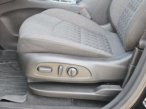 Used 2024 Chevrolet Equinox LT w/ LPO, Floor Liner Package FWD image 24