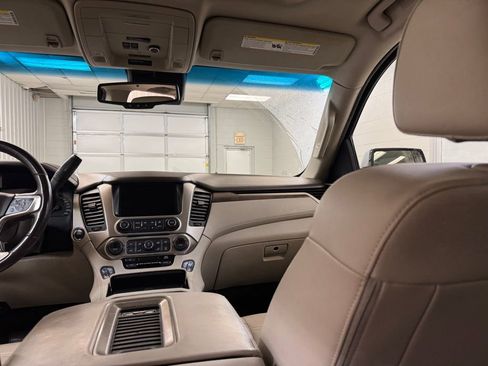 Used 2018 GMC Yukon Denali w/ Open Road Package image 24