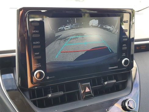 Used 2022 Toyota Corolla LE image 25