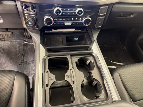 Used 2024 Ford F250 Lariat w/ Lariat Ultimate Package image 25