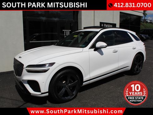 Used 2023 Genesis GV70 2.5T w/ Sport Prestige Package AWD/4WD image 2