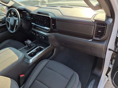 Used 2023 Chevrolet Silverado 1500 RST AWD/4WD image 31