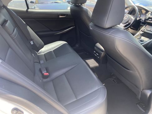 Used 2018 Lexus IS 300 RWD image 19