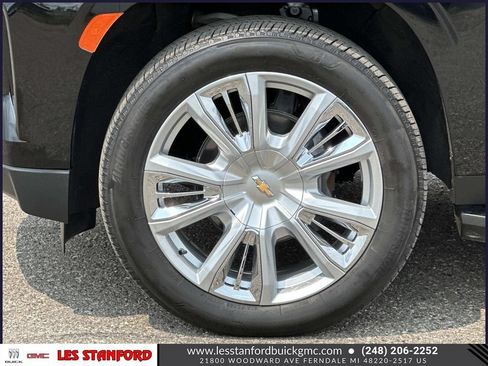 Certified 2024 Chevrolet Suburban High Country w/ Max Trailering Package AWD/4WD image 10