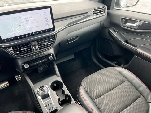 Used 2023 Ford Escape ST-Line w/ Tech Pack #1 AWD/4WD image 32