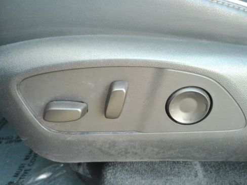 Used 2025 Buick Enclave Preferred image 13