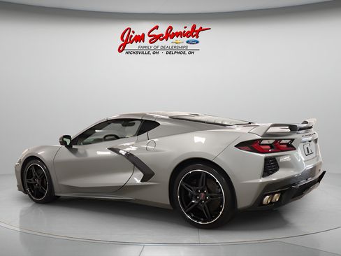 Used 2024 Chevrolet Corvette Stingray Preferred Cpe w/ Z51 Performance Package RWD image 4