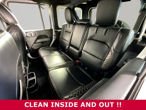 Used 2022 Jeep Wrangler Unlimited Sahara AWD/4WD image 20