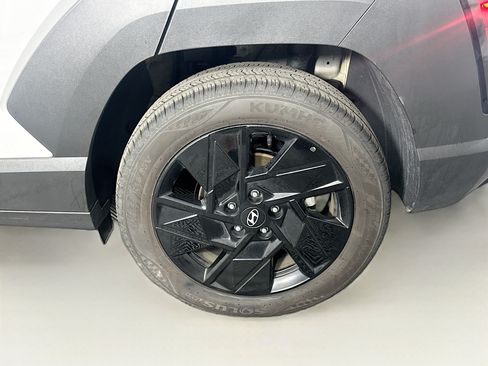 Used 2026 Hyundai Kona SEL Sport FWD image 11