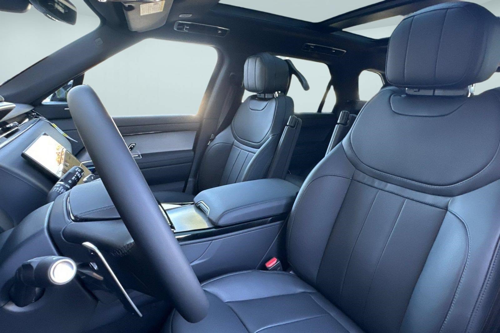 New 2027 Land Rover Range Rover Sport SE AWD/4WD image 5