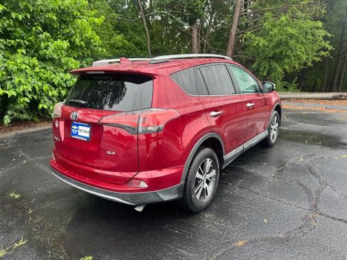 Used 2018 Toyota RAV4 XLE w/ Plus Extra Value Package FWD image 5